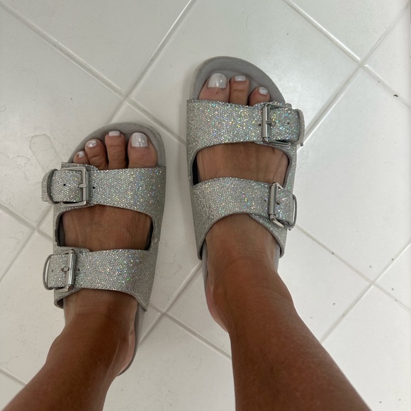 Ash slip on shinny sandals. - Picture 3 of 5